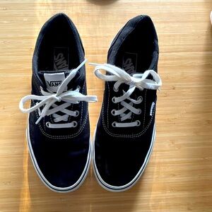 EUC Vans women’s sneakers size 8